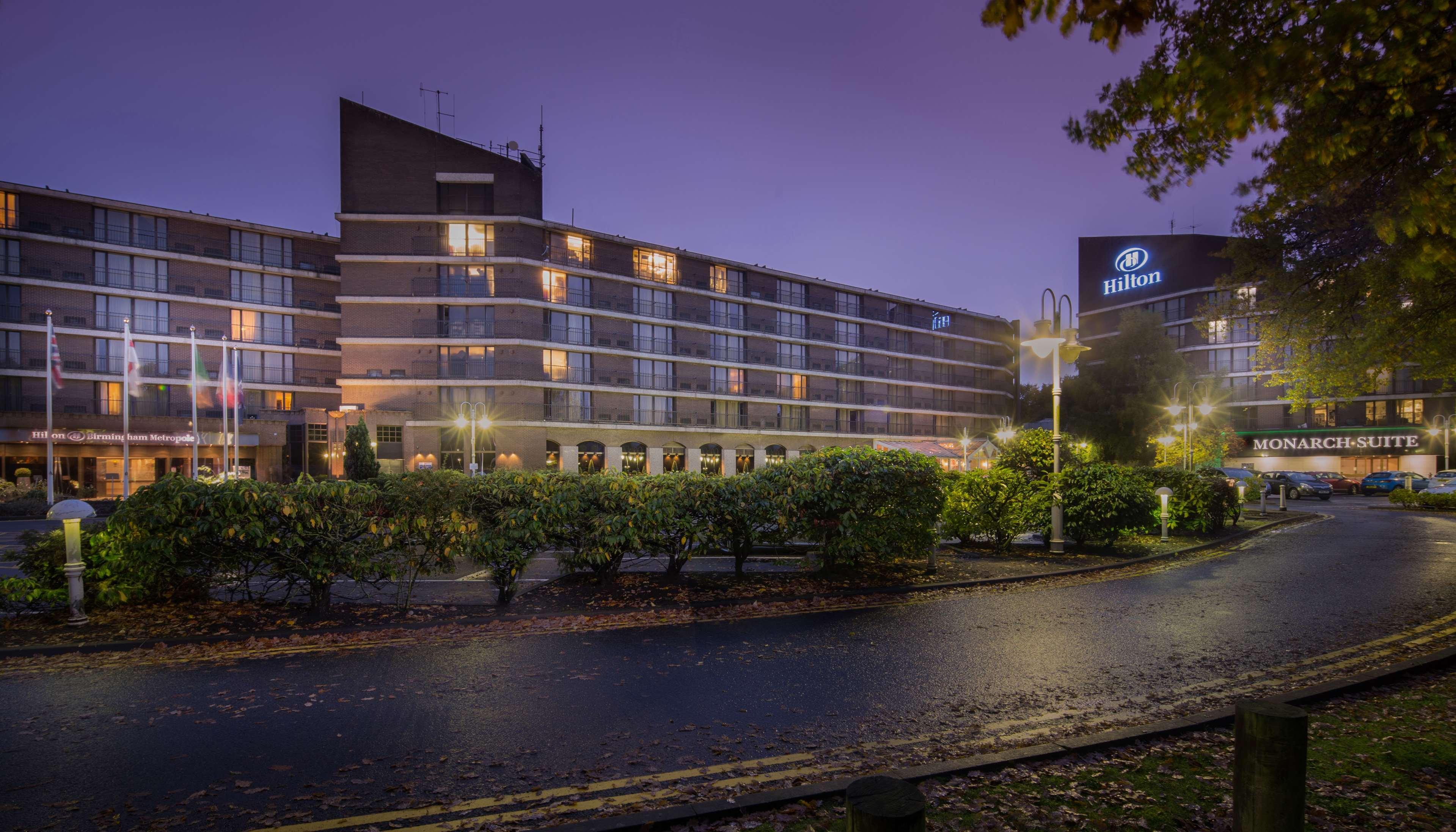 Hilton Birmingham Metropole Hotel Exterior photo